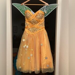 ⭐️SOLD⭐️Gold Sequin Fairy Dress with Wings, Size 6